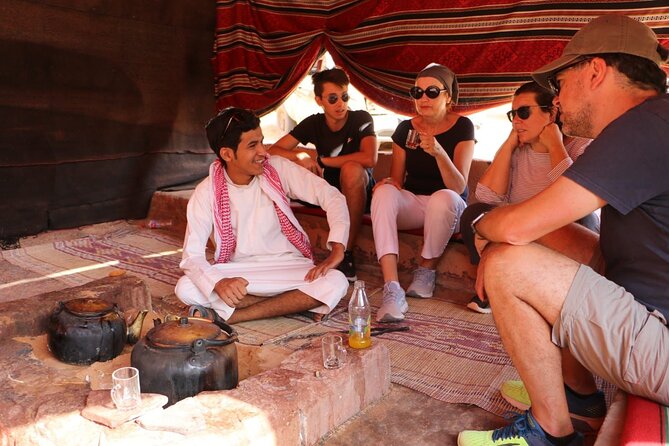 Full Day Jeep Tour in Wadi Rum (Incl. Bedouin Picnic Lunch) - Unique Experiences Offered