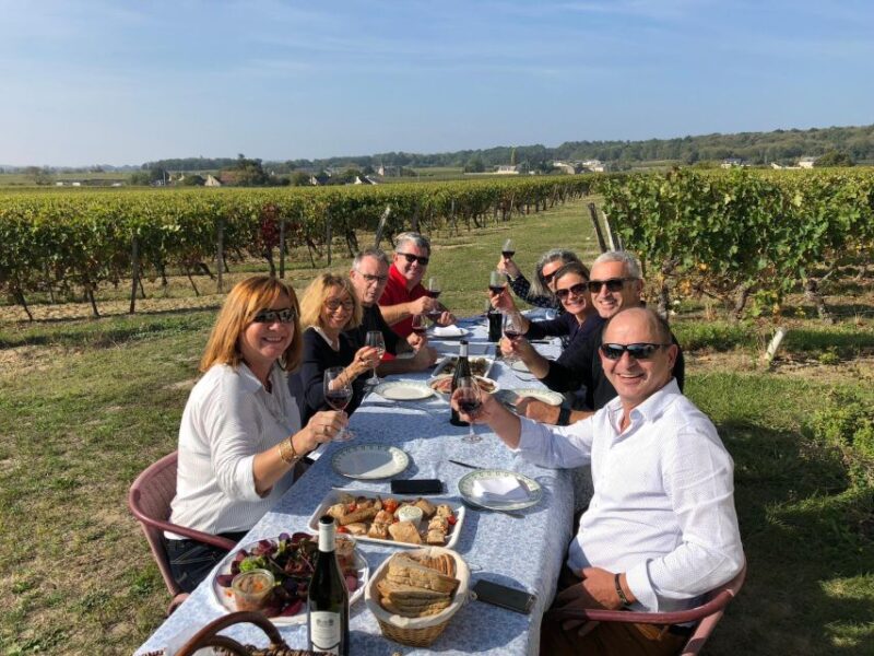 Full Day Loire Valley Wine Tour With Lunch: Vouvray & Chinon - Vouvray Wine Tasting and Exploration