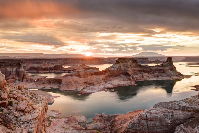 Full Day Lower Antelope Canyon and Horseshoe Bend in Las Vegas - Overview of the Tour Experience