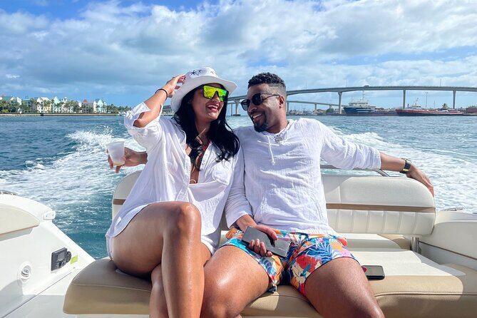 Full-Day Luxury Private Rose Island Pigs and Turtles Excursion - Key Points