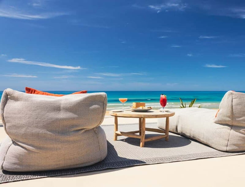 Full Day Pass to Cala Manbrù Beach Club - Who Should Consider This Experience?
