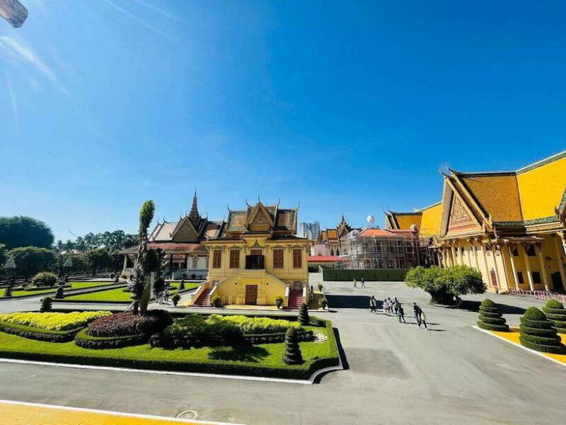 Full Day Phnom Penh Private Tour With Tour Guide - Exploring Phnom Penh: What to Expect from the Tour