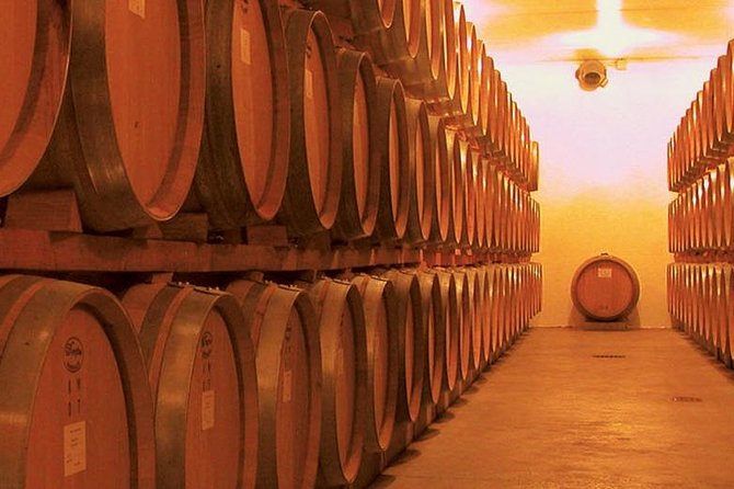 Full Day Pont Du Gard, Orange Theatre, Wine Tour From Avignon - Meeting and Pickup Arrangements