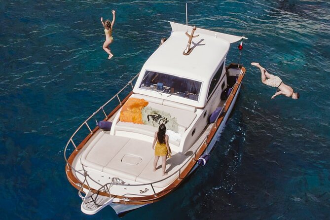 Full-Day Private Guided Boat Tour in Capri - Reviews and Booking Information