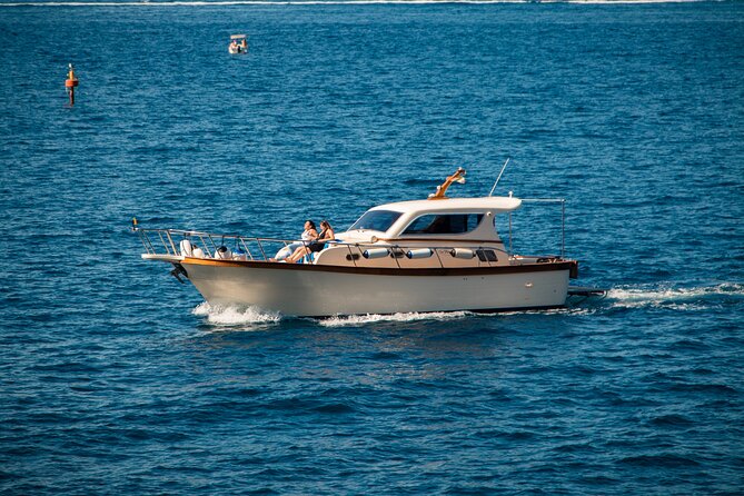 Full-Day Private Guided Boat Tour in Capri - Enjoy Scenic Views of Capri