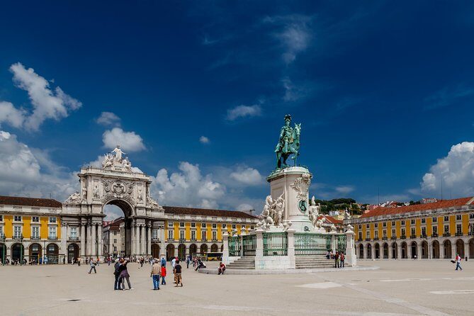 Full Day Private Tour - Lisbon's Heritage and Modernity - Key Points