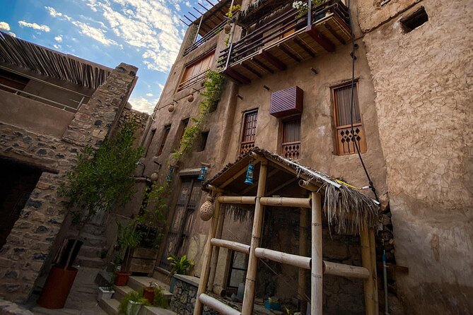 Full-Day Private Tour- Nizwa and Jabal Akhdar - Inclusions and Amenities