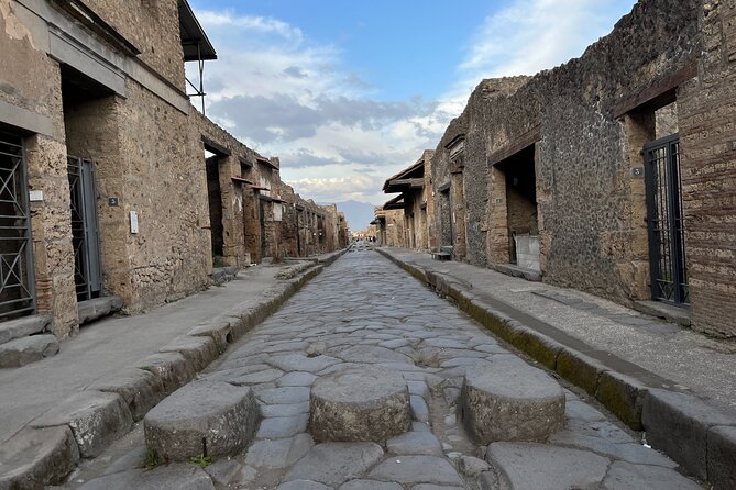 Full Day Private Tour of Pompeii and the Amalfi Coast - Tips for a Great Experience