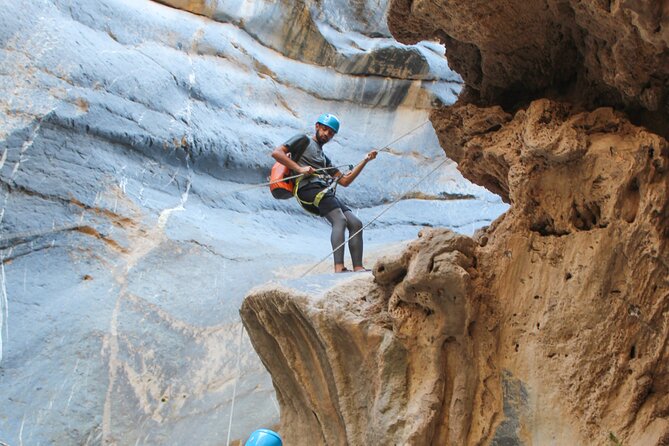 Full Day Private Tour to the Snake Canyon - Safety and Precautions