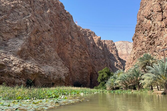 Full Day Private Tour to Wadi Shab and Bimmah Sinkhole - Lunch and Refreshments