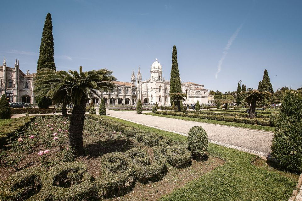 Full-Day Private Tuk Tuk City Tour in Lisbon - Accessibility and Group Type