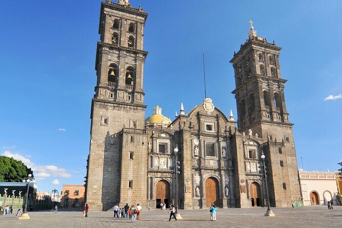 Full Day Puebla and Cholula Tour in Mexico City - Transportation and Comfort