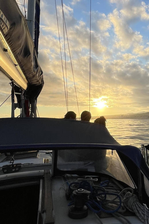 Full Day: Sailing tour with lunch & snorkeling included. - FAQ
