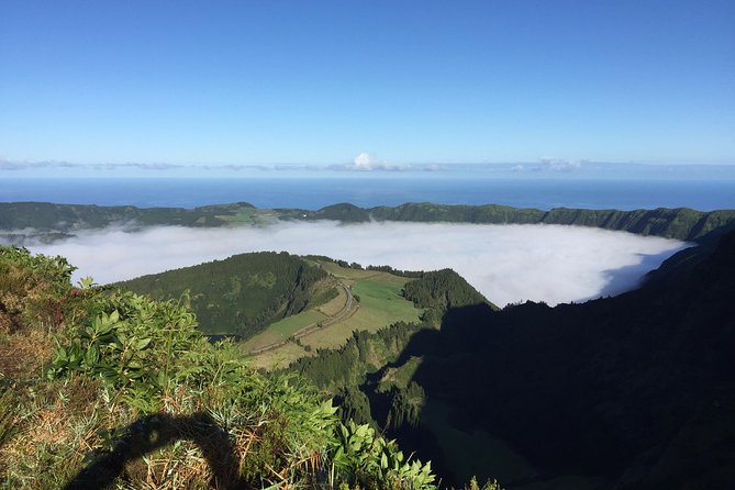 Full Day Sete Cidades and Lagoa Do Fogo PRIVATE 4WD Tour With Lunch - Exploring the Natural Wonders