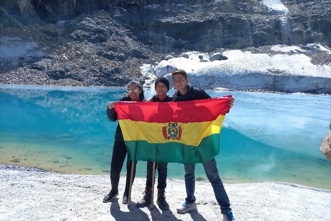 Full Day Tour Charquini and Laguna Esmeralda - Pickup and Meeting Details