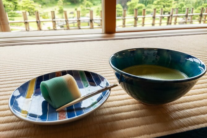 Full-Day Tour From Kanazawa: Samurai, Matcha, Gardens and Geisha - Tour Duration and Group Size
