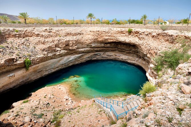 Full Day Tour in Wadi Shab - Exploring the Wadi