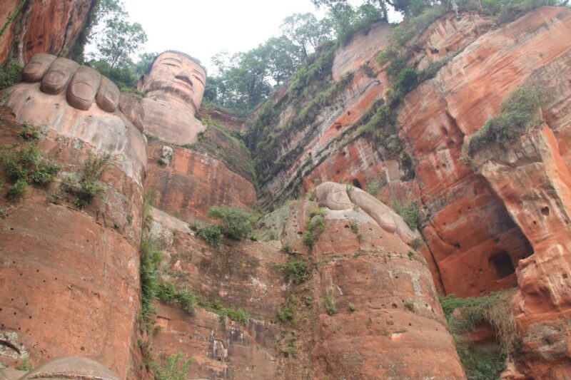 Full-Day Tour of Leshans Giant Buddha From Chengdu - Giant Buddha Experience
