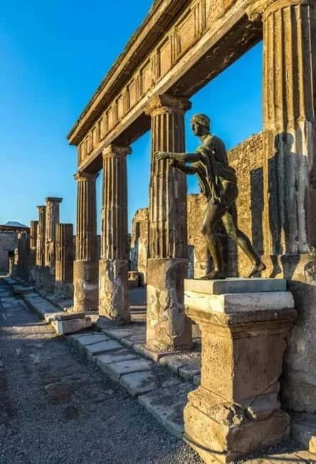 Full-day tour of Pompeii with guided visit to the archaeological excavations - Key Points