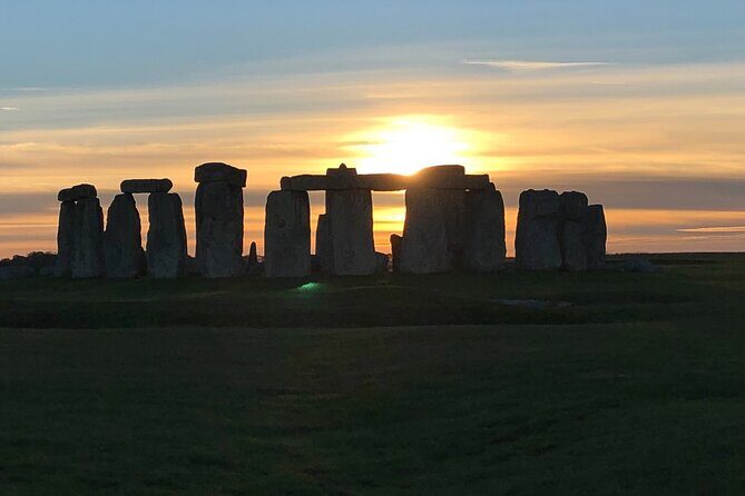 Full Day Tour Stonehenge and Windsor - Key Points
