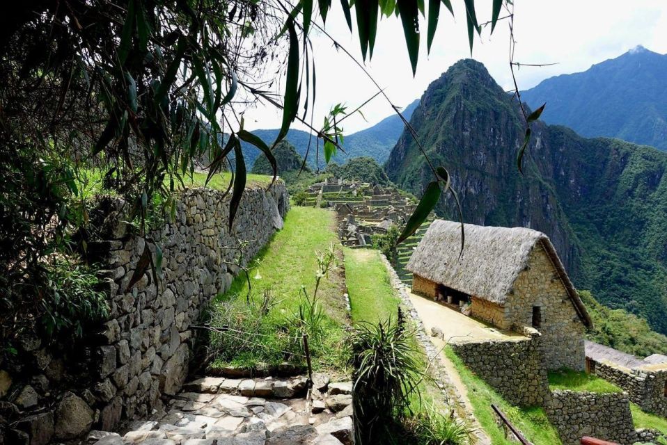 Full Day Tour to Machu Picchu From Cusco - Guided Tour of Machu Picchu