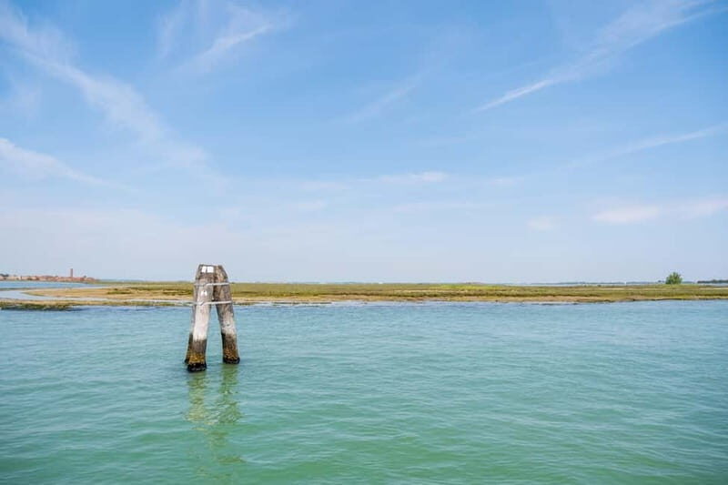 Full-day tour to Murano & Burano with Scenic Return Ride - FAQs