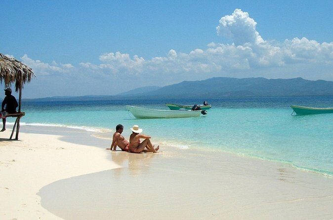Full Day Tour to Paradise Island - Cayo Arena - FAQ