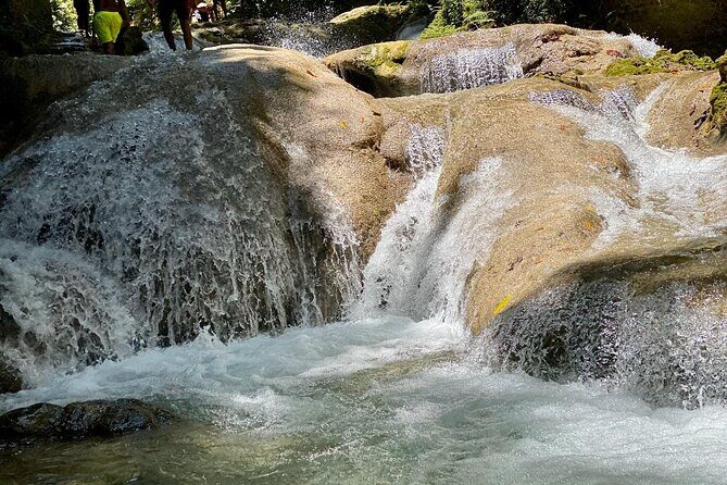 Full-Day Tour to the Blue Hole and Dunn's River Falls - An In-Depth Look at the Experience