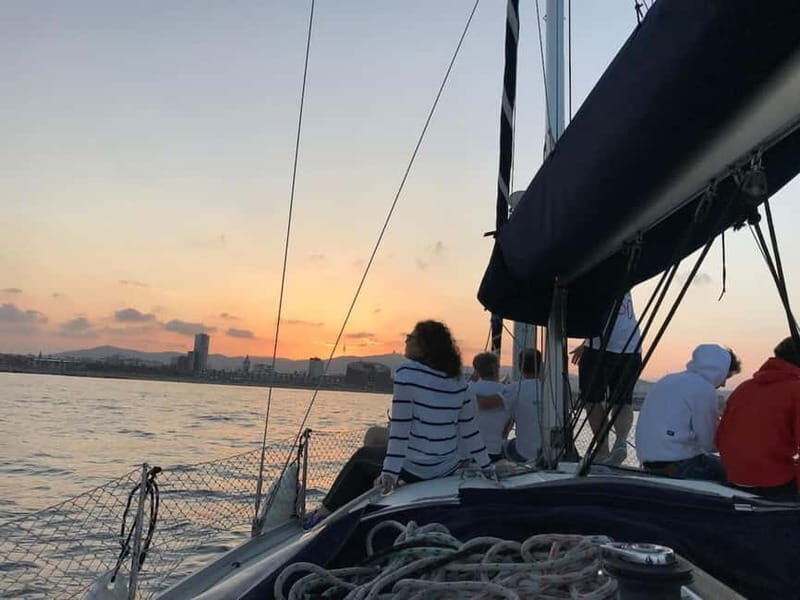 FULL MOON Boat Experience (OpenBar+Local Tapa included) - What’s Included and Not