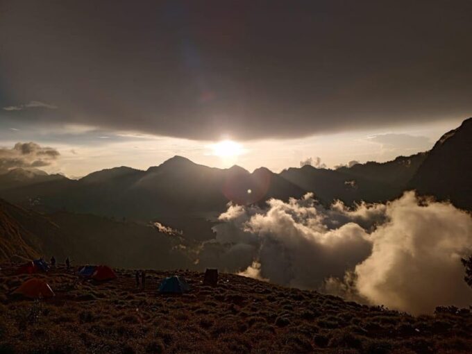 Full Mount Rinjani Tour 4D/3N Sembalun Lake And Senaru - Frequently Asked Questions