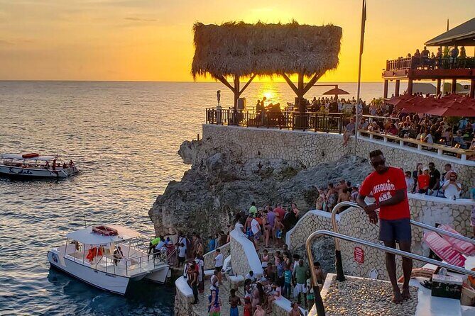 Full-Day at Margaritaville 7Mile Beach & Rick's Cafe in Negril - Who Should Consider This Tour?