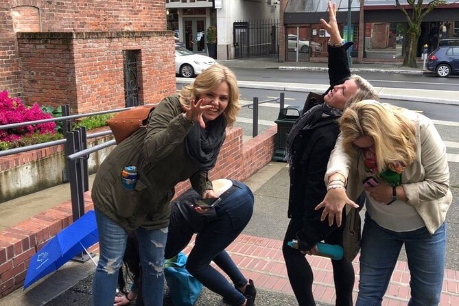 Fun City Scavenger Hunt in Winnipeg by Wacky Walks - Schedule and Availability