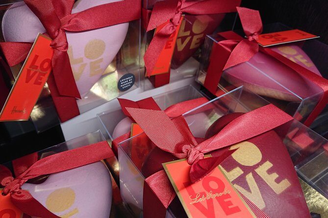 Fun London Shopping Tour - Lunch Break at Neal’s Yard