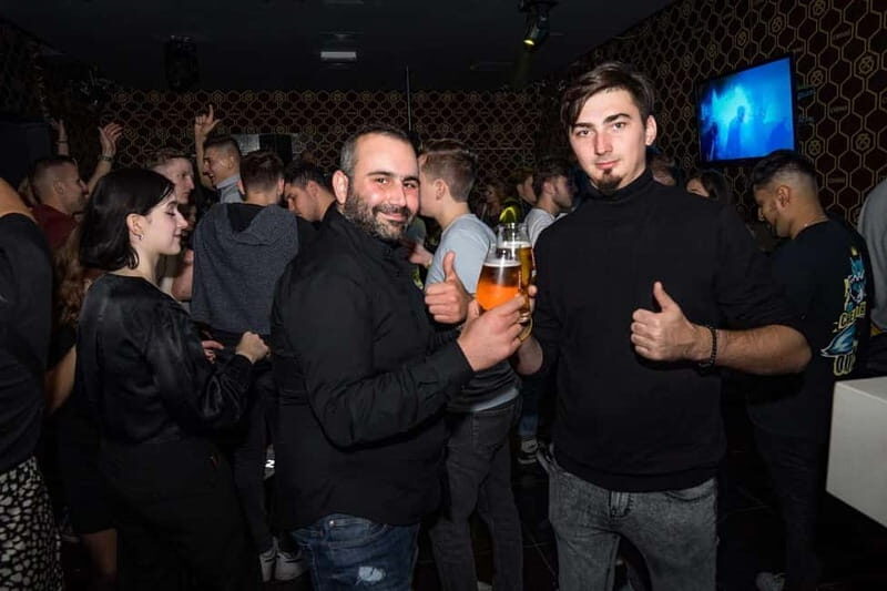 Fun pub Crawl with 1 hour open bar and 3 VIP clubs - Who Would Love This Tour?