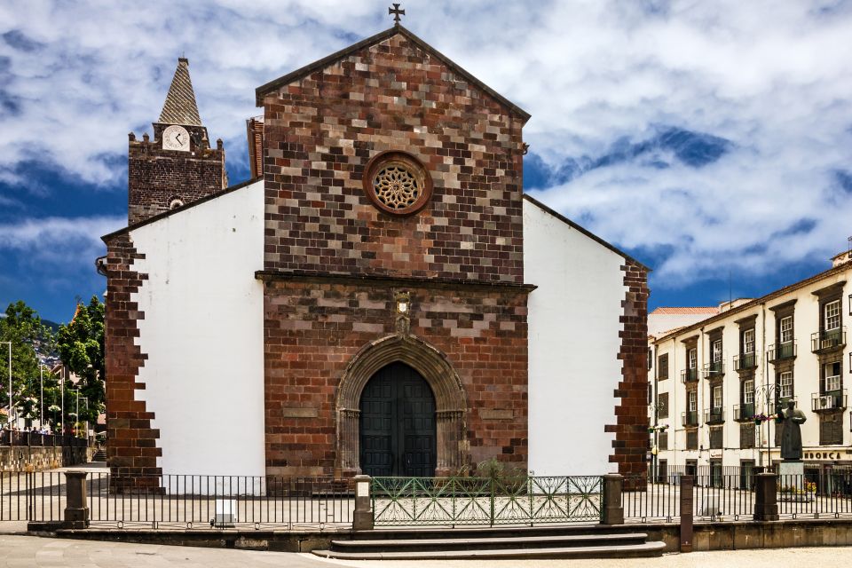 Funchal 3 in 1: 48-Hour Hop-On Hop-Off Bus Tour - How to Book Your Tour