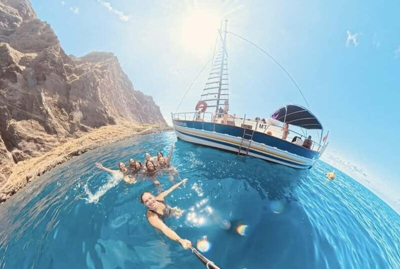 Funchal: Cabo Girão Tour on Traditional Boat with Drinks - Key Points