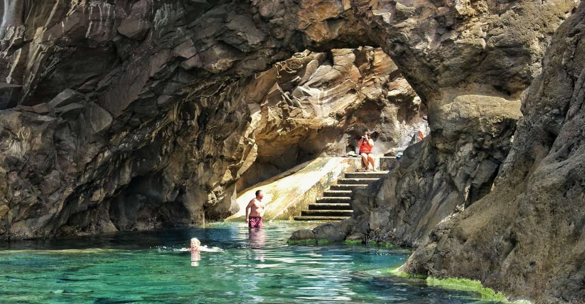 Funchal: Enchanted Terraces, Porto Do Moniz & Fanal 4WD Tour - Languages and Pickup