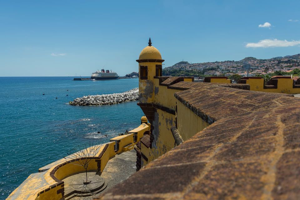Funchal: Explore the City Sights on a Tuk-Tuk 2 Hours Tour - Tuk-Tuk Tour Highlights