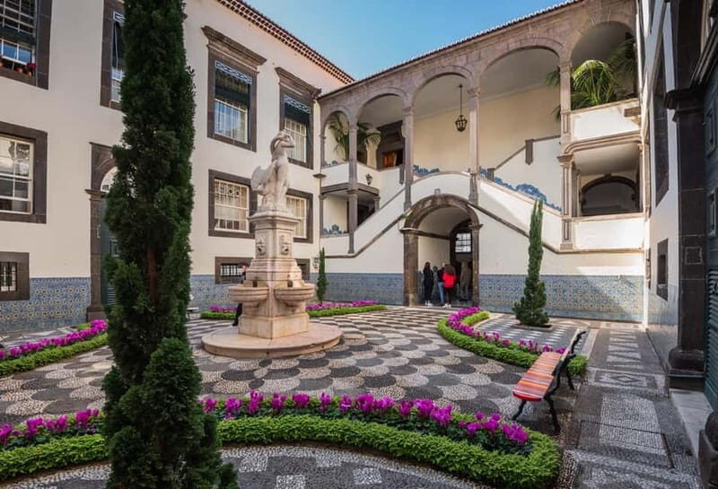 Funchal: Guided Walking Tour with Tastings - Discovering Funchal: A Walk Through History and Flavors