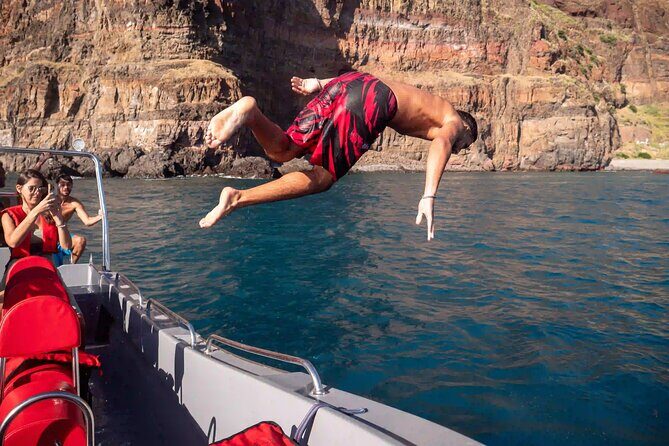 Funchal: Speedboat tour- SEE THE ISLAND AND LIFE AT SEA - An In-Depth Look at the Speedboat Experience
