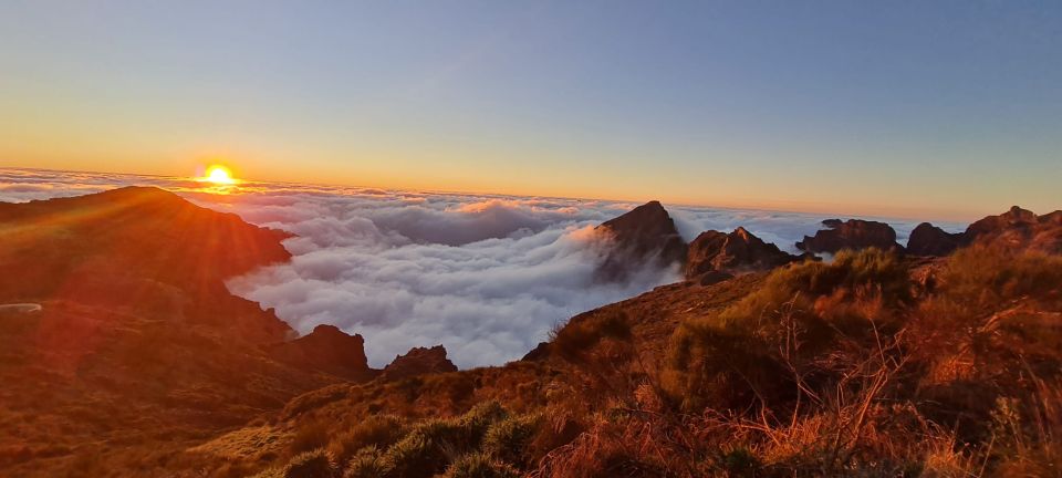 Funchal: Sunrise With Breakfast & East and West Madeira Tour - Tour Duration