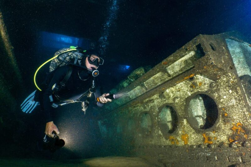 Funchal: Wreck dive F488 Frigate - certified divers - Who Should Consider This Tour?