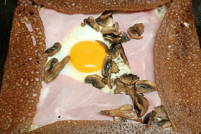 Galettes and Crêpes Cooking Class with Host table diner - Key Points