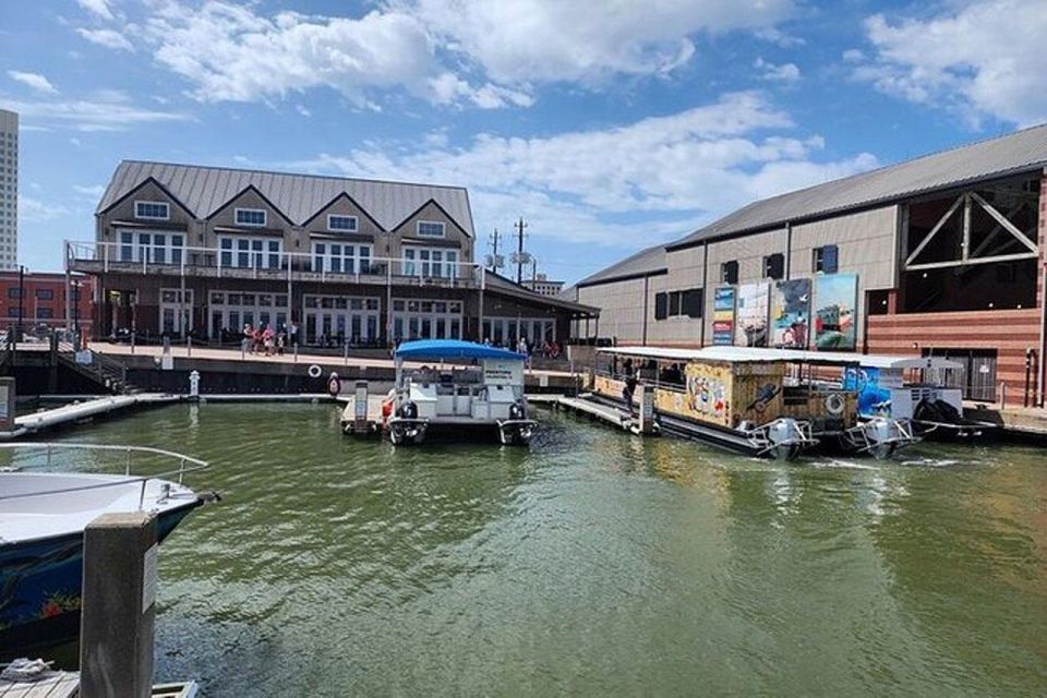 Galveston: Dolphin Watching Boat Tour in Galveston Bay - Observing the Local Landmarks