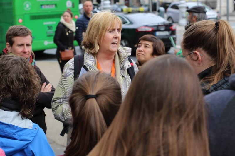 Galway: Best of Galway City & Claddagh Walking Tour - Experience the Tour