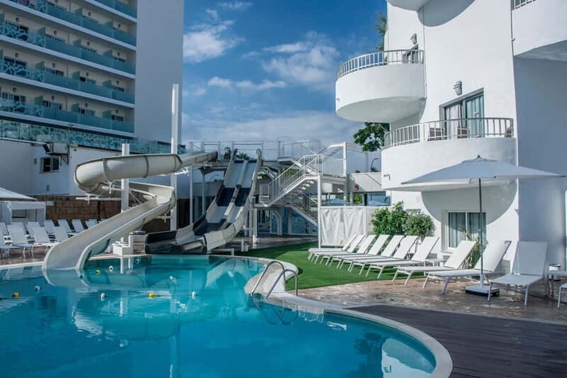 Gandía: Villa Luz Design & Art Hotel Day Pass - The Sum Up: Who Is This Experience Best For?