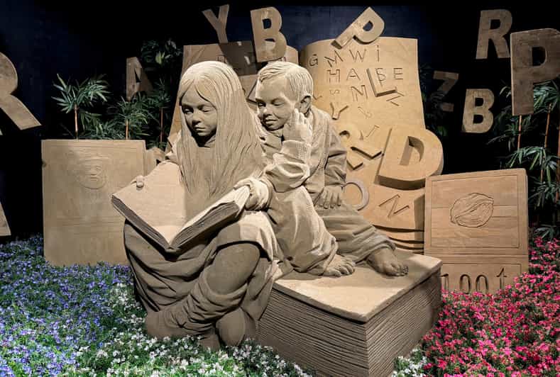 Garderen: Sandsculpture Exhibition Entry Ticket - Exhibition Highlights