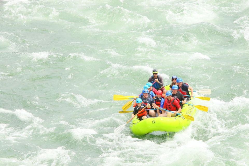 Gardiner: Full Day Raft Trip on the Yellowstone River+Lunch - Included Raft Gear