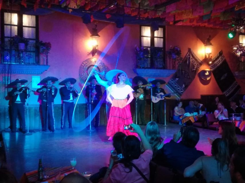Garibaldi by Night - Mexico City - Mariachis and Live Music