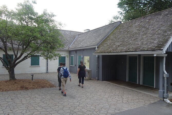 Gatineau Self Guided Walking Tour and Scavenger Hunt - An In-Depth Look at the Gatineau Self-Guided Tour